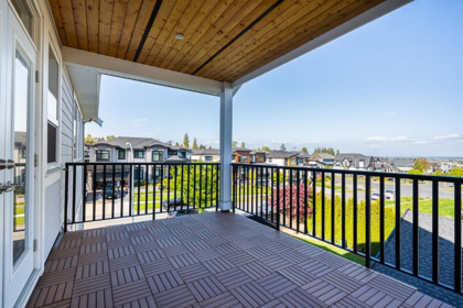 Hallway Photo of 18712 55 Avenue, Surrey, BC