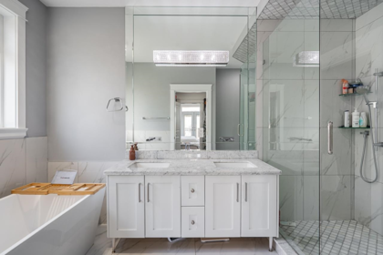 Mudroom Photo of 18712 55 Avenue, Surrey, BC