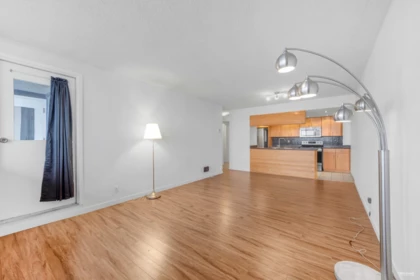 Breakfast Nook Photo of 2402 9521 Cardston Court, Burnaby, BC
