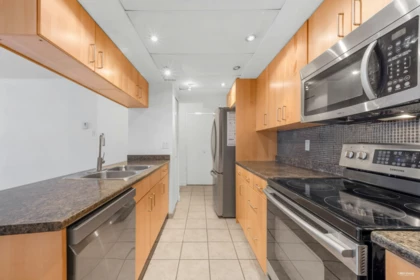 Kitchen Photo of 2402 9521 Cardston Court, Burnaby, BC