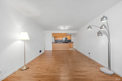 2402 9521 Cardston Court, Burnaby, BC