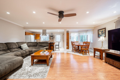 Entry Foyer Photo of 23368 124 Avenue, Maple Ridge, BC