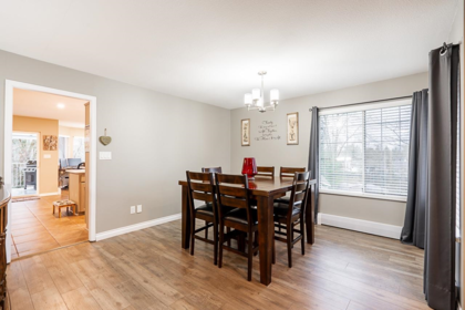 Kitchen Island Photo of 23368 124 Avenue, Maple Ridge, BC