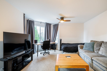 Laundry Room Photo of 23368 124 Avenue, Maple Ridge, BC