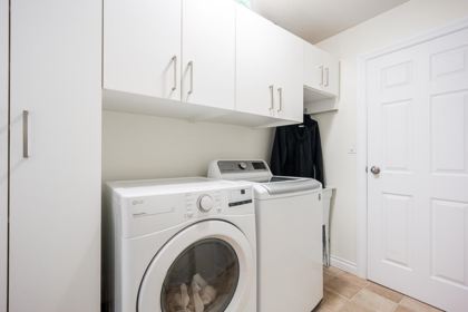 Mudroom Photo of 23368 124 Avenue, Maple Ridge, BC