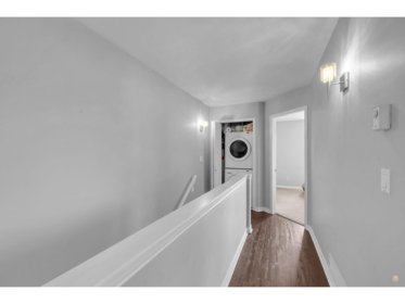 Guest Bathroom Photo of 3 14877 58 Avenue, Surrey, BC