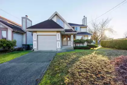 15114 98 Avenue, Surrey, BC, Surrey — Single Family Residence for sale