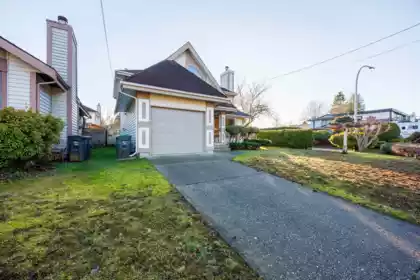 15114 98 Avenue, Surrey, BC, Surrey — Single Family Residence for sale