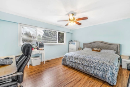 Laundry Room Photo of 11199 92a Avenue, Delta, BC