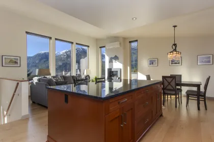 Breakfast Nook Photo of 40298 Ayr Drive, Squamish, BC