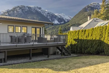 Outdoor Kitchen Photo of 40298 Ayr Drive, Squamish, BC