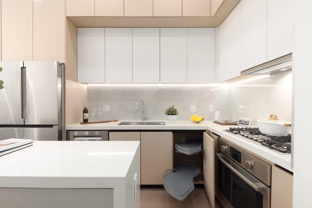 Dining Area Photo of 102 914 Rochester Avenue, Coquitlam, BC