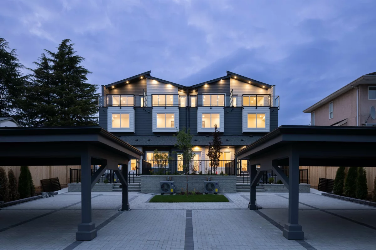 Hot Tub / Spa Photo of 102 914 Rochester Avenue, Coquitlam, BC