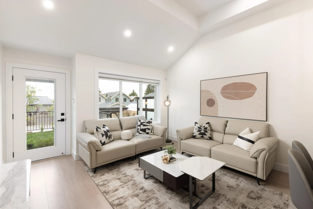 Living Room Photo of 102 914 Rochester Avenue, Coquitlam, BC