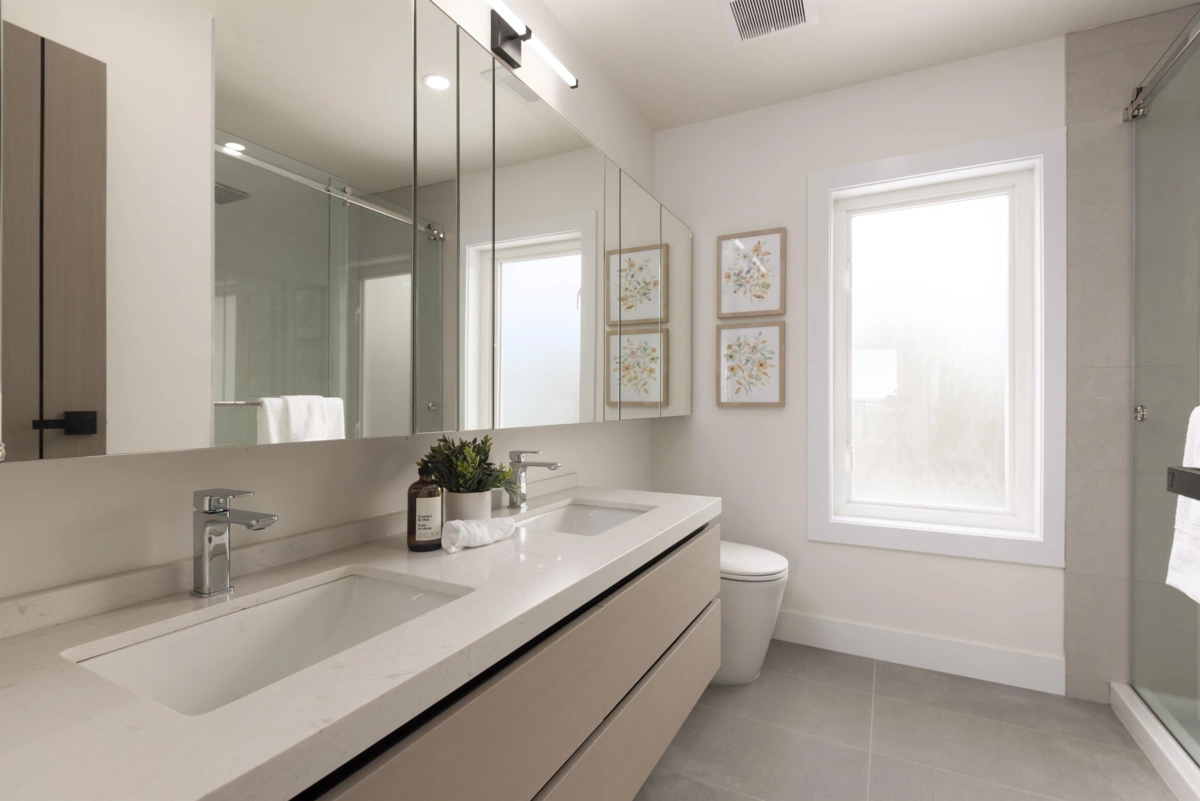 Outdoor Deck Photo of 102 914 Rochester Avenue, Coquitlam, BC