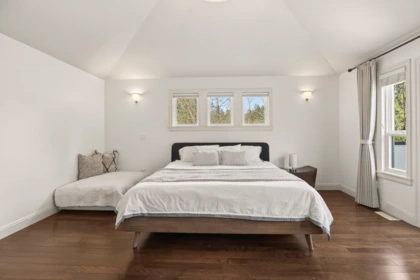 Basement Recreation Room Photo of 21657 92b Avenue, Langley, BC
