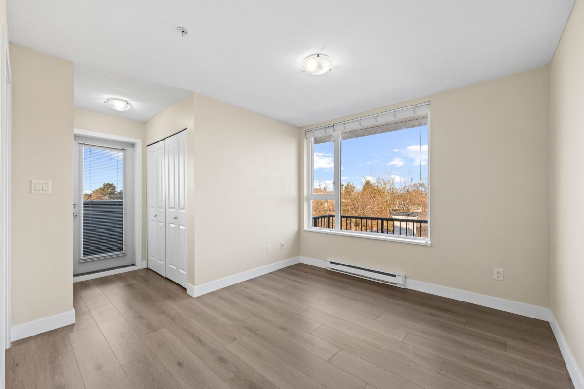 Basement Recreation Room Photo of 417 7089 Mont Royal Square, Vancouver, BC