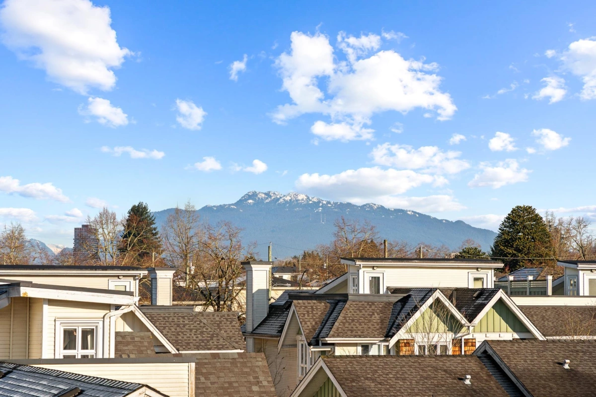 Dining Area Photo of 417 7089 Mont Royal Square, Vancouver, BC