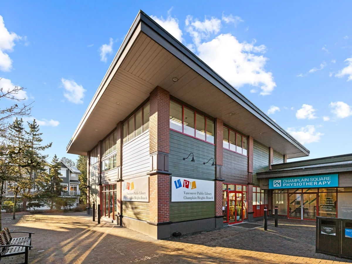 Front Yard Photo of 417 7089 Mont Royal Square, Vancouver, BC