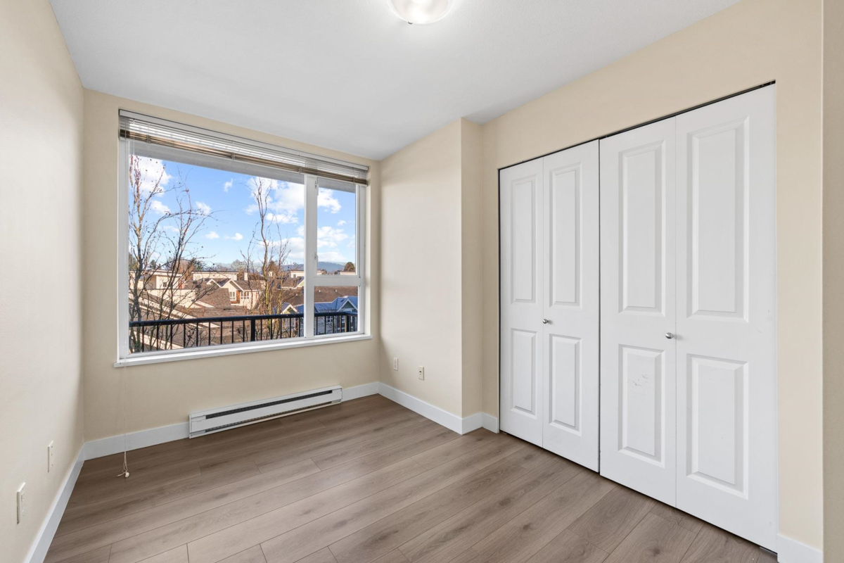 Hallway Photo of 417 7089 Mont Royal Square, Vancouver, BC