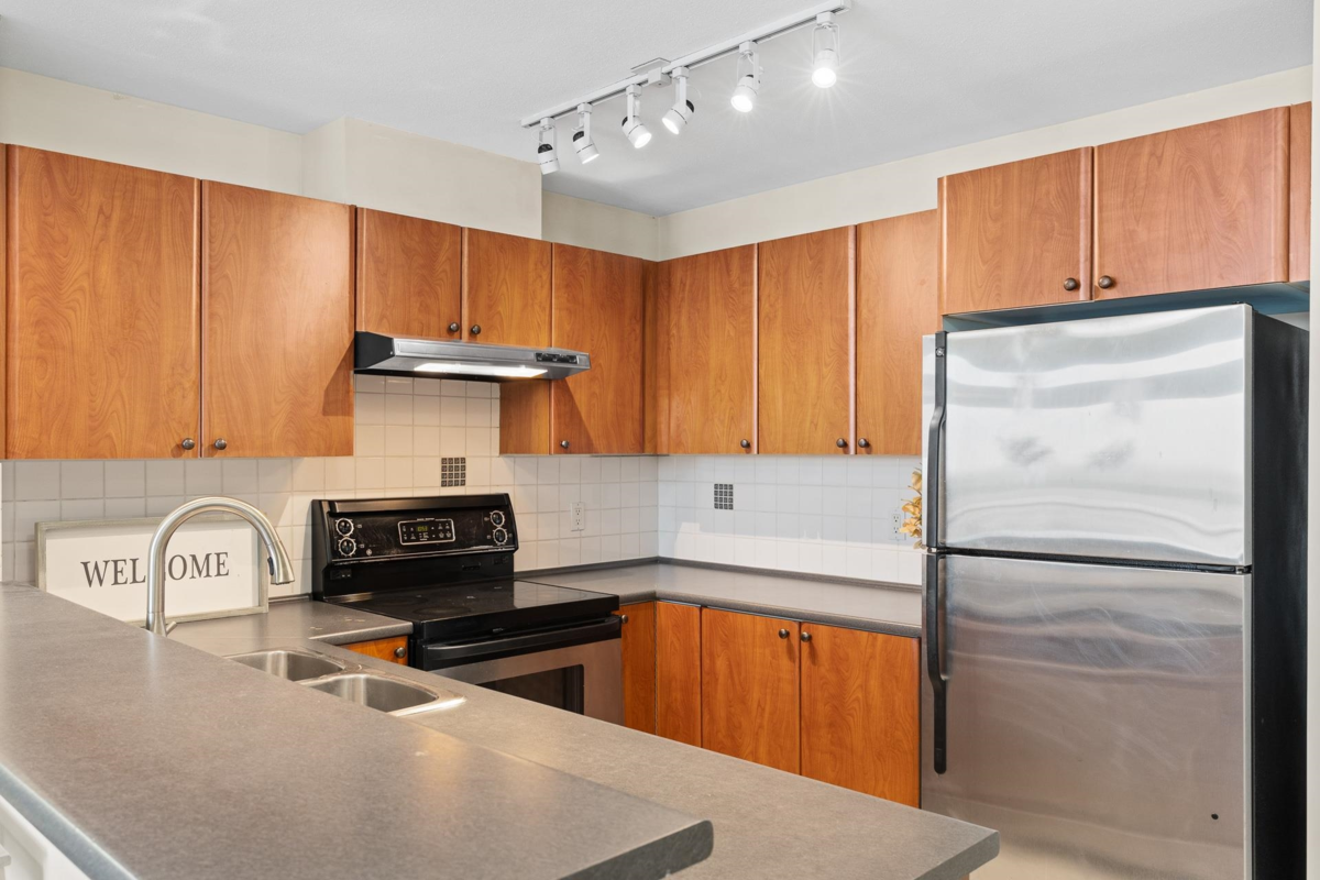 Office / Den Photo of 417 7089 Mont Royal Square, Vancouver, BC