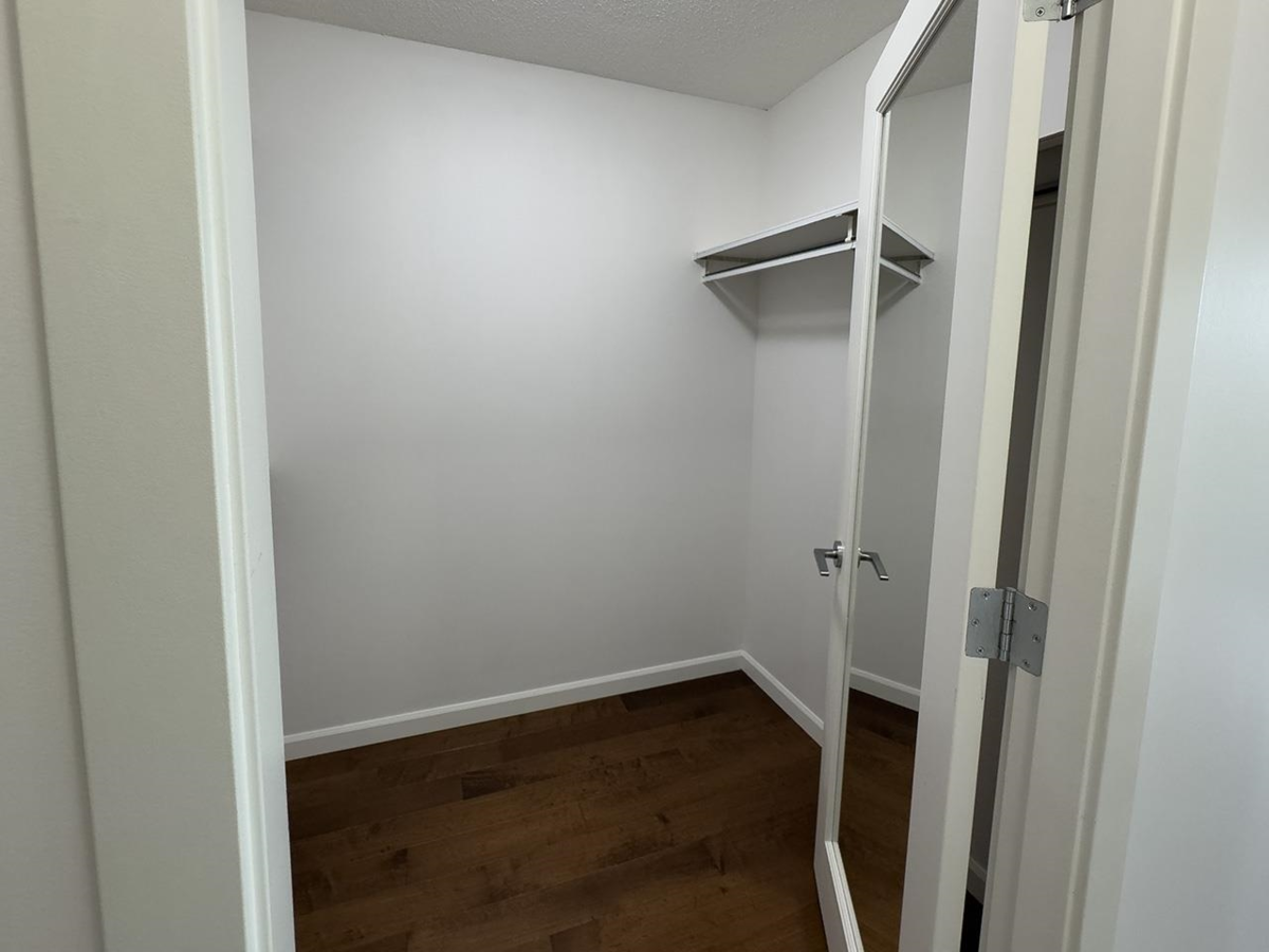 Bedroom 4 Photo of 702 615 Hamilton Street, New Westminster, BC