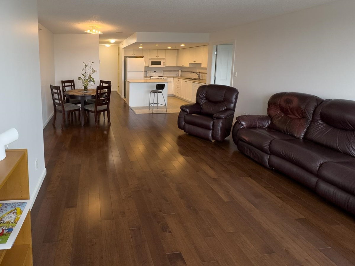 Dining Area Photo of 702 615 Hamilton Street, New Westminster, BC