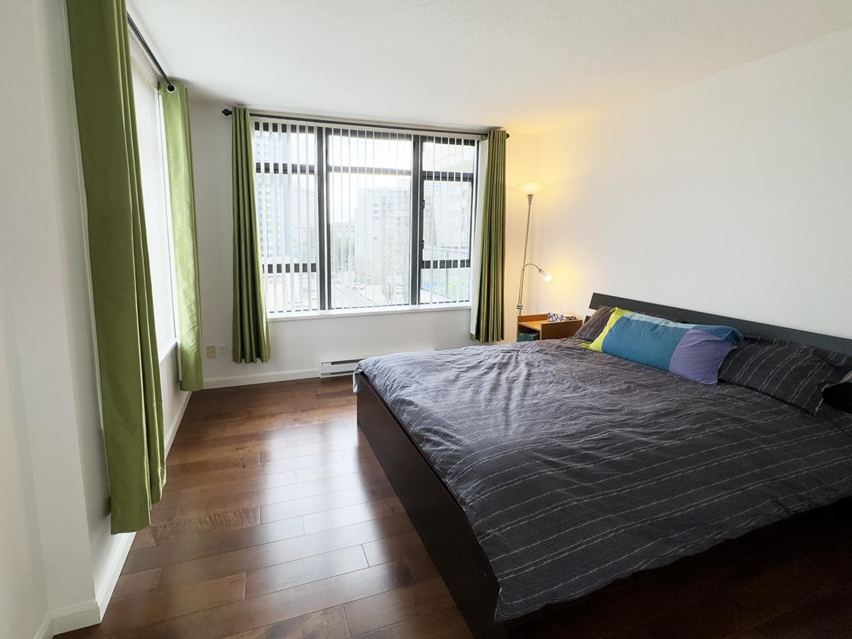 Guest Bathroom Photo of 702 615 Hamilton Street, New Westminster, BC