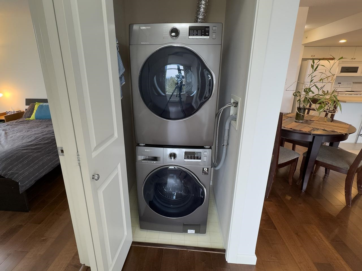 Laundry Room Photo of 702 615 Hamilton Street, New Westminster, BC