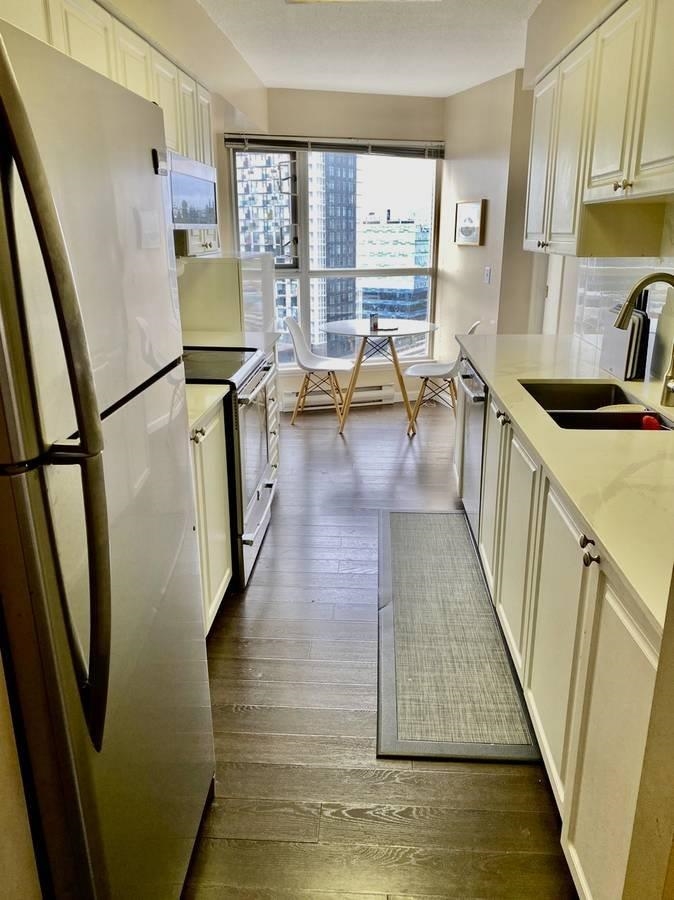 Family Room Photo of 1408 9830 Whalley Boulevard, Surrey, BC