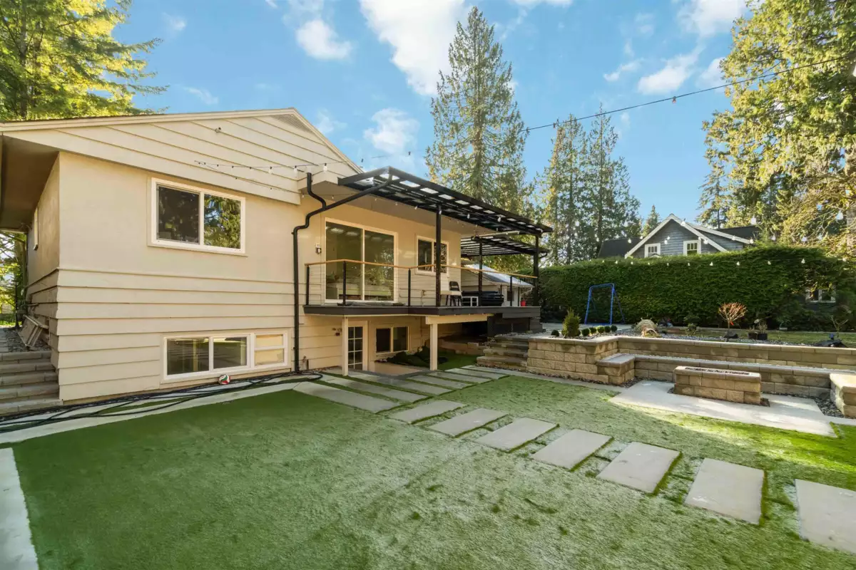 Backyard Photo of 3837 Sunnycrest Drive, North Vancouver, BC