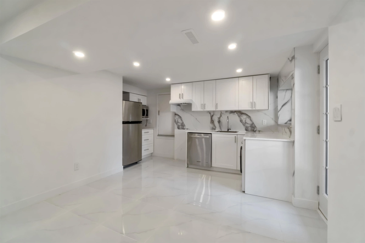 Basement Recreation Room Photo of 3837 Sunnycrest Drive, North Vancouver, BC