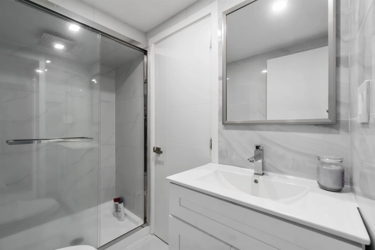 Bedroom 4 Photo of 3837 Sunnycrest Drive, North Vancouver, BC