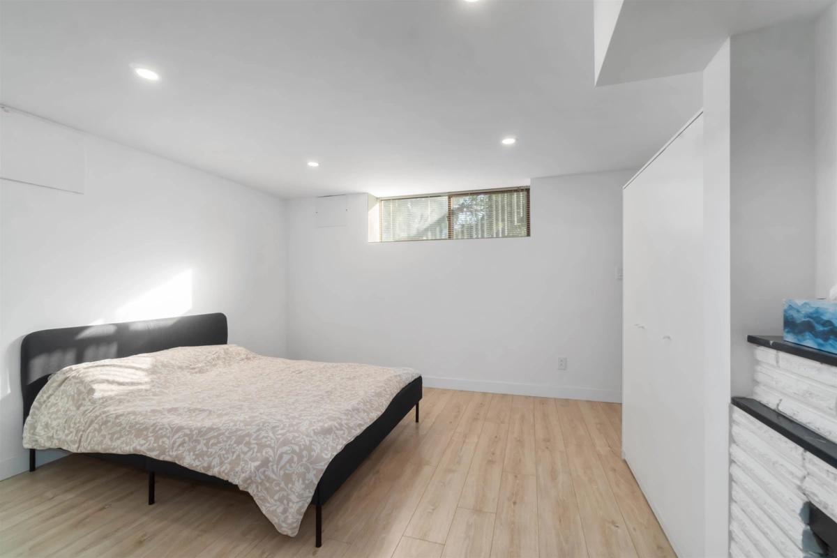 Guest Bathroom Photo of 3837 Sunnycrest Drive, North Vancouver, BC