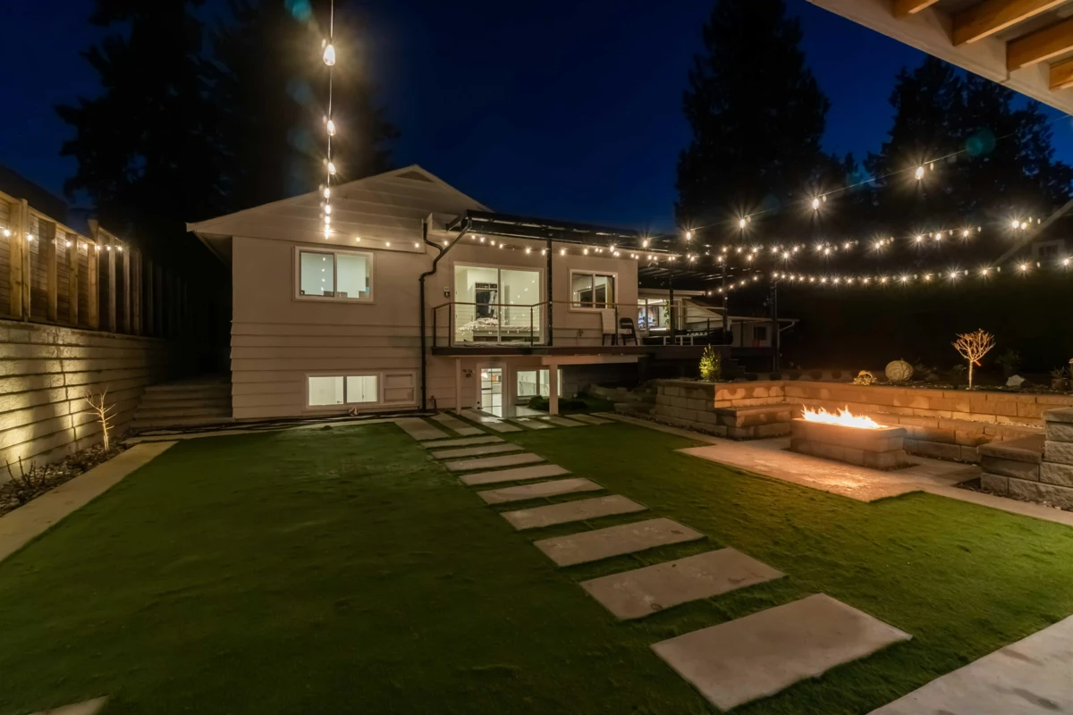 Neighborhood Park Photo Near 3837 Sunnycrest Drive, North Vancouver, BC