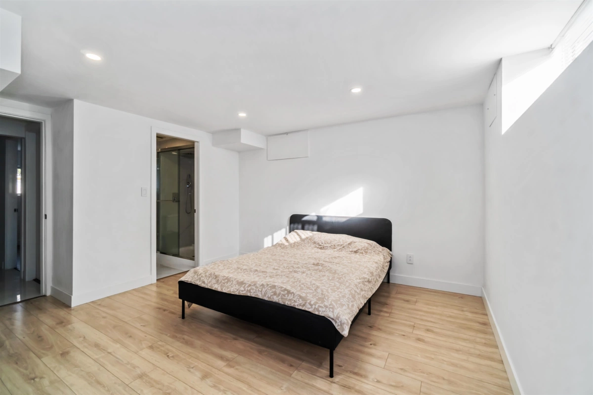 Powder Room Photo of 3837 Sunnycrest Drive, North Vancouver, BC