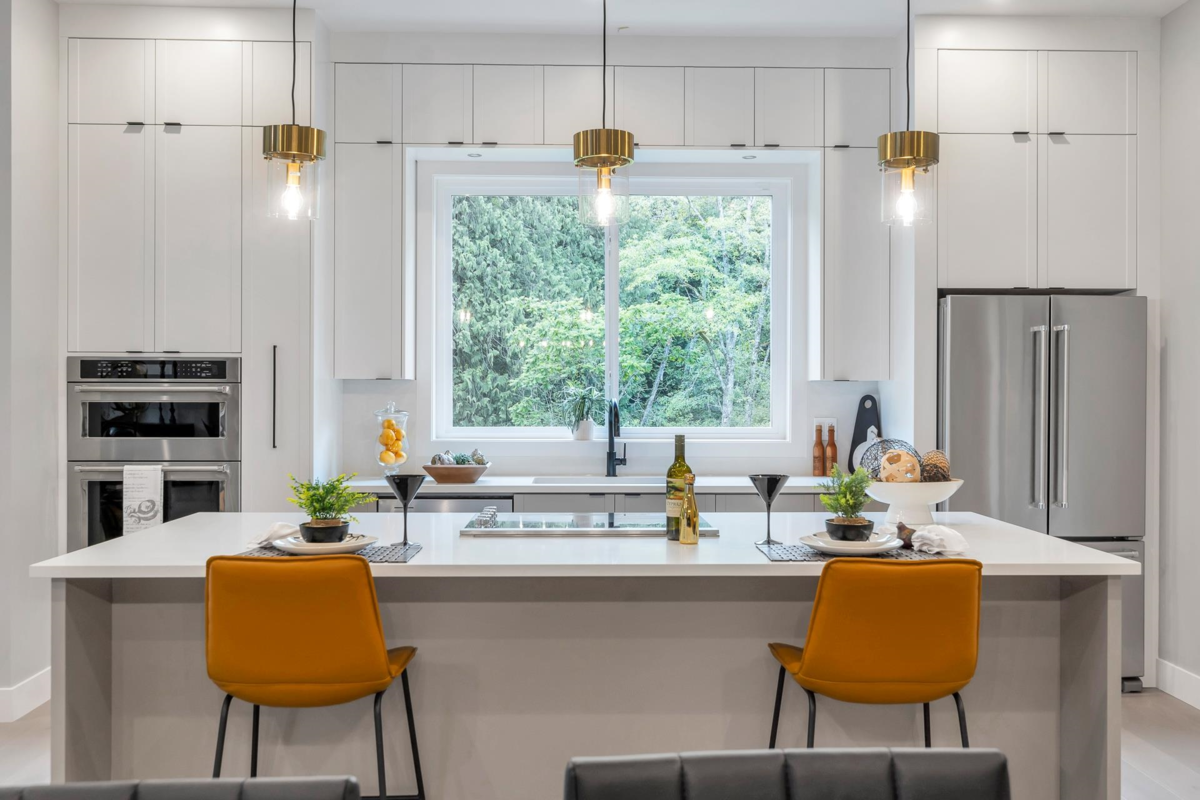 Breakfast Nook Photo of 24417 Jenewein Drive, Maple Ridge, BC