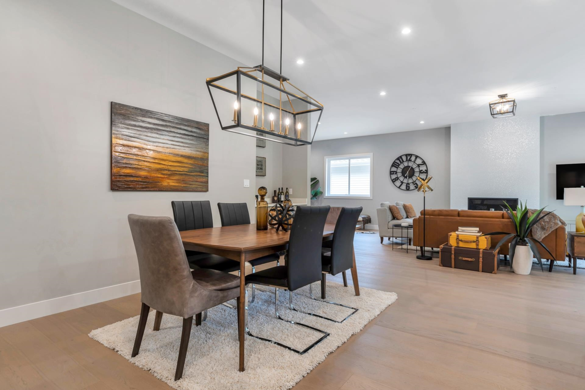 Kitchen Island Photo of 24417 Jenewein Drive, Maple Ridge, BC