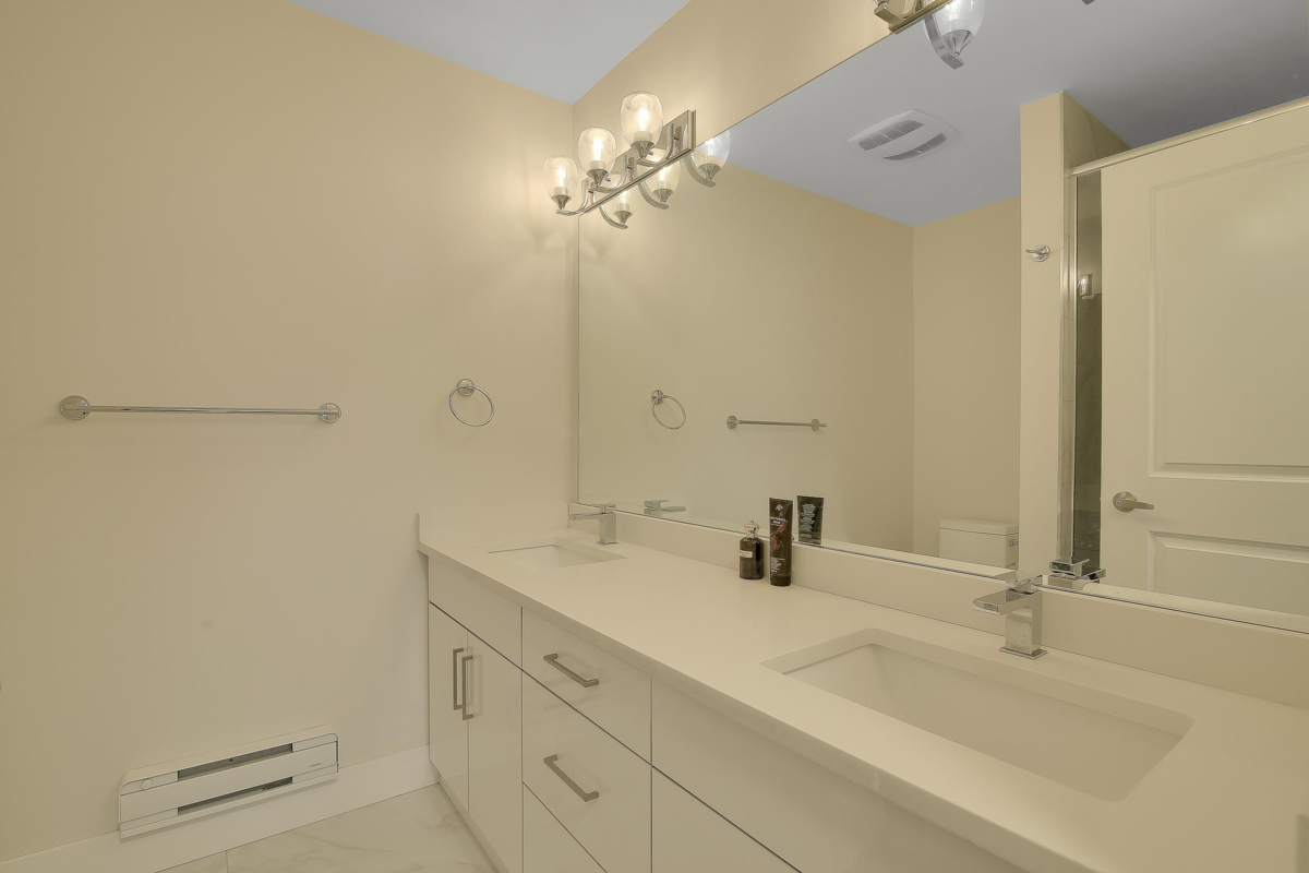 Basement Recreation Room Photo of 6 3323 Rockhill Place, Abbotsford, BC