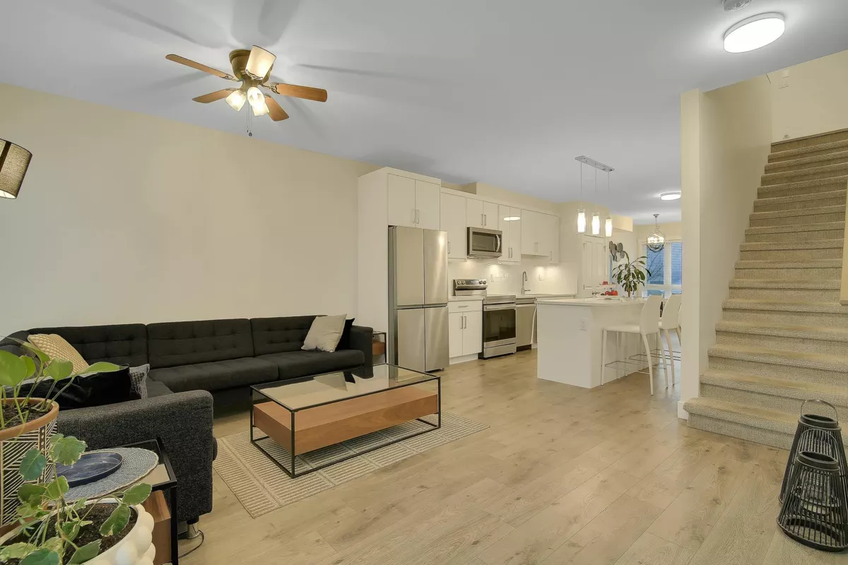 Walk-In Closet Photo of 6 3323 Rockhill Place, Abbotsford, BC