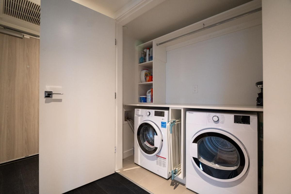 Laundry Room Photo of 3206 1111 Richards Street, Vancouver, BC