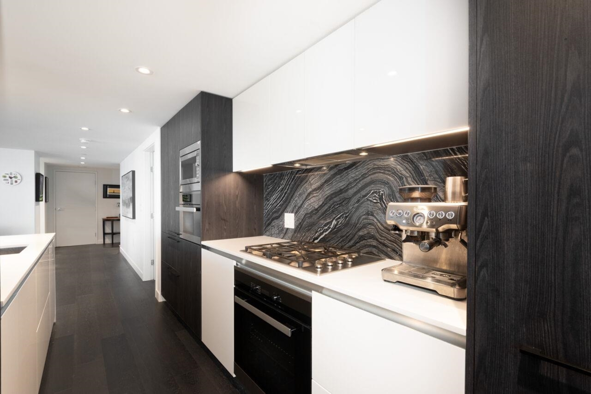 Primary Bathroom Photo of 3206 1111 Richards Street, Vancouver, BC