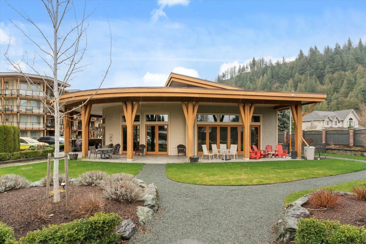 Backyard Photo of 201 45750 Keith Wilson Road, Chilliwack, BC