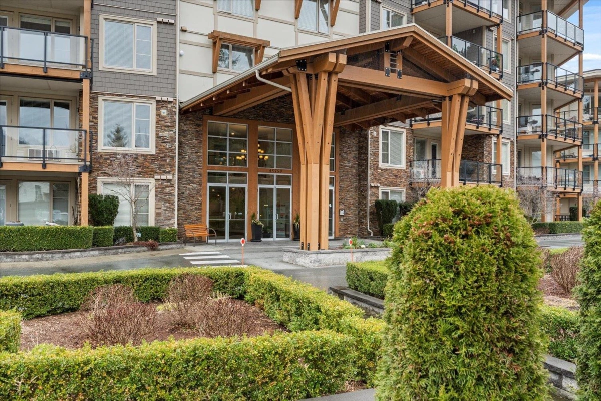 Garage Interior Photo of 201 45750 Keith Wilson Road, Chilliwack, BC
