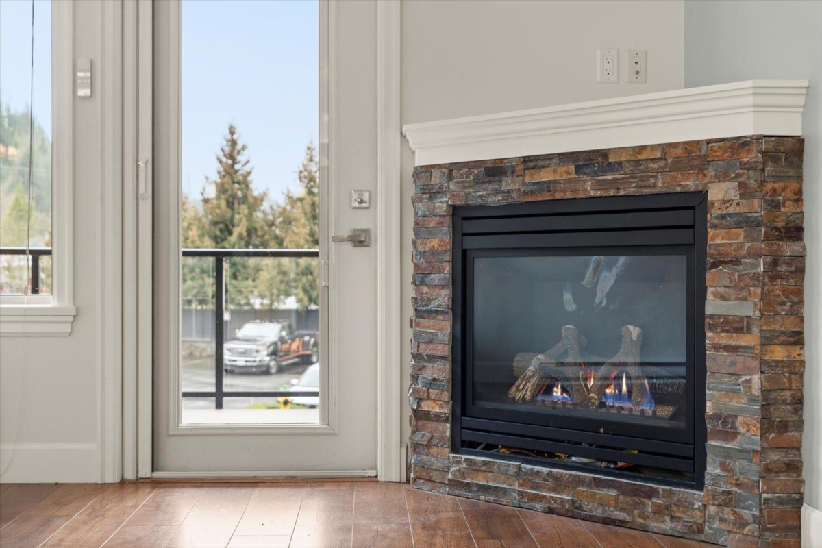 Walk-In Closet Photo of 201 45750 Keith Wilson Road, Chilliwack, BC