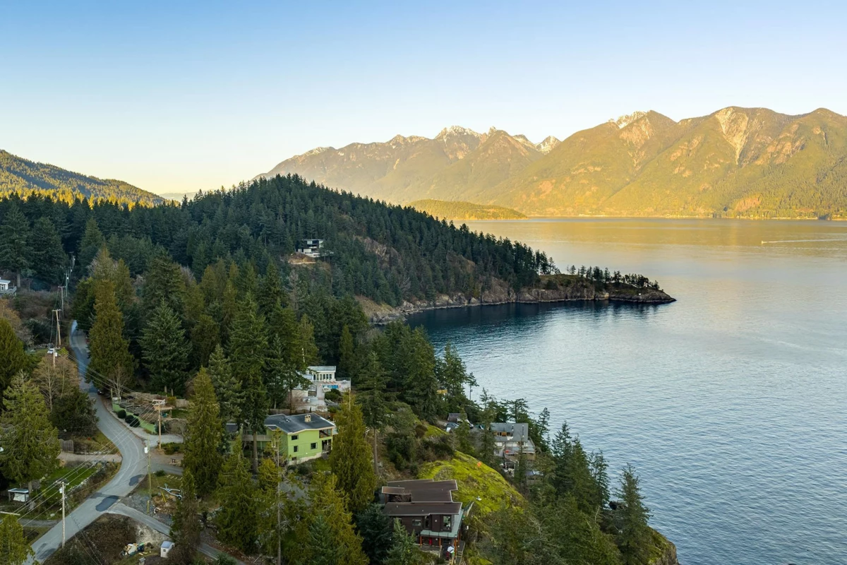 Fitness Center Photo Near 835 Hummingbird Lane, Bowen Island, BC
