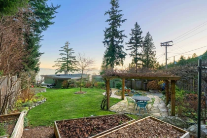 Garden / Landscaping Photo of 835 Hummingbird Lane, Bowen Island, BC