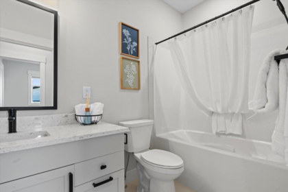 Guest Bathroom Photo of 2 46106 Riverside Drive, Chilliwack, BC