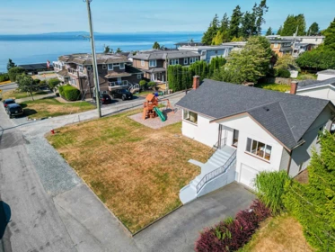 Aerial View of 1033 Cypress Street, White Rock, BC