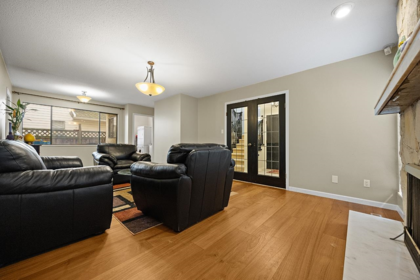 Kitchen Island Photo of 4420 Waller Drive, Richmond, BC